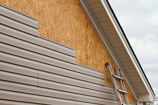 24/7 Emergency Vinyl Siding experts in Selma, NC